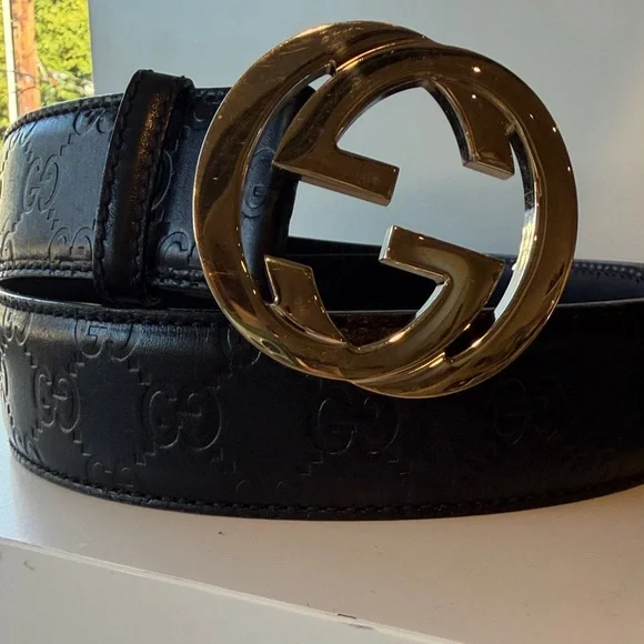 Gucci Embossed Black Belt with GG buckle - Picture 3 of 6